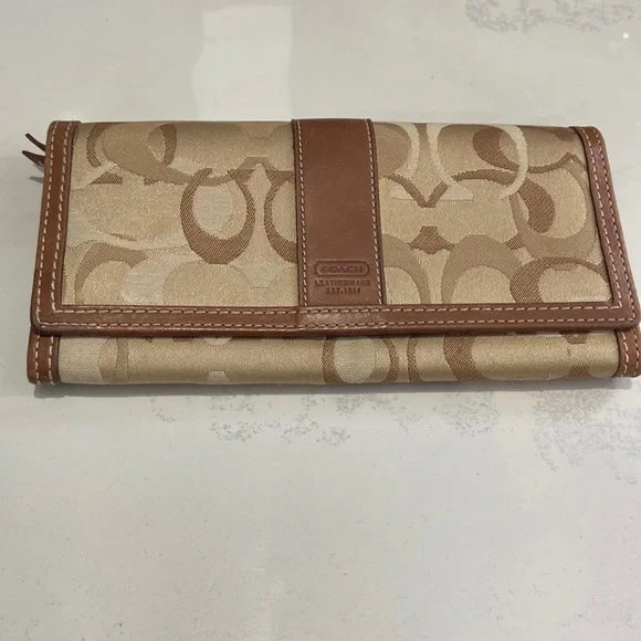 Coach wallet tan shop